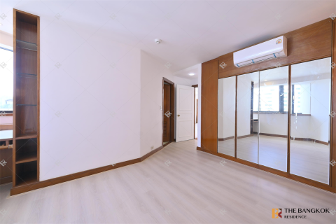 Condominio de 3 dormitorios en Bangkok, Tailandia № 187590 - foto 3