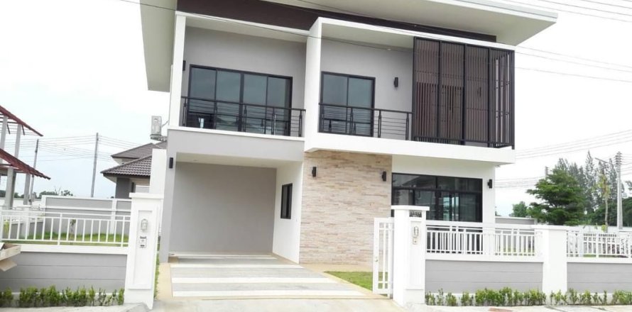 Casa de 3 dormitorios en San Kamphaeng, Tailandia № 158434