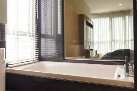 Condominio de 2 dormitorios en Bangkok, Tailandia № 66789 - foto 10