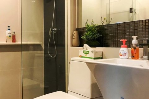 Condominio de 2 dormitorios en Bangkok, Tailandia № 66789 - foto 11