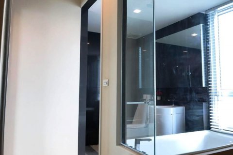 Condominio de 2 dormitorios en Bangkok, Tailandia № 66789 - foto 9