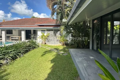 House in Rawai, Thailand 4 bedrooms № 135377 - photo 21