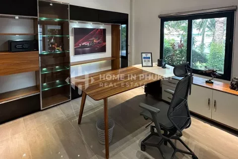 House in Rawai, Thailand 4 bedrooms № 135377 - photo 20