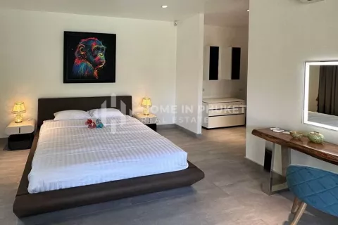 House in Rawai, Thailand 4 bedrooms № 135377 - photo 17