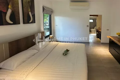 House in Rawai, Thailand 4 bedrooms № 135377 - photo 12