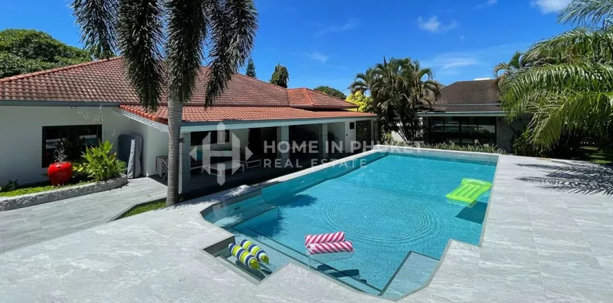 House in Rawai, Thailand 4 bedrooms № 135377