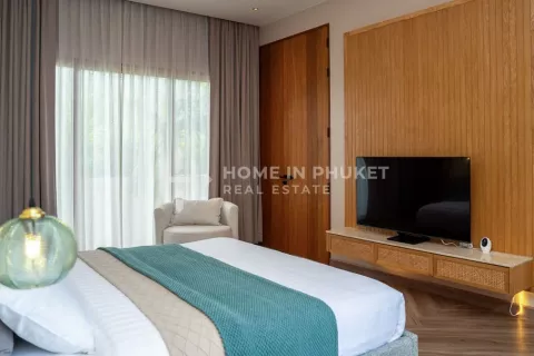 House in Phuket, Thailand 4 bedrooms № 135378 - photo 9