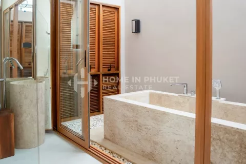 House in Phuket, Thailand 4 bedrooms № 135378 - photo 16