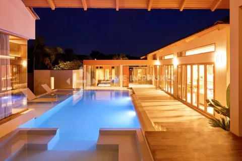 House in Phuket, Thailand 4 bedrooms № 135378 - photo 27