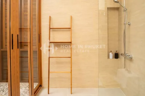 House in Phuket, Thailand 4 bedrooms № 135378 - photo 20