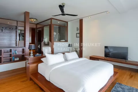 House in Phuket, Thailand 5 bedrooms № 135376 - photo 16