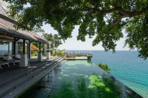 Casa de 5 dormitorios en Phuket, Tailandia № 135376