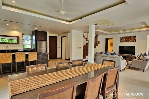 Villa in Bang Tao, Thailand 3 Schlafzimmer № 194530 - Foto 4