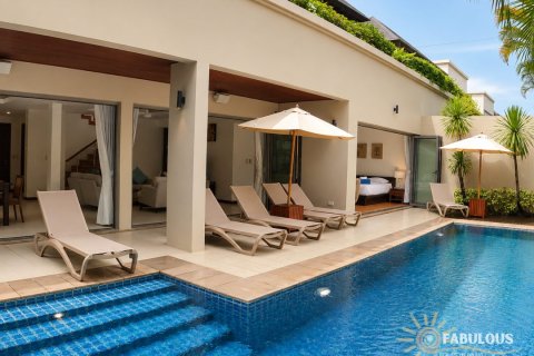 Villa in Bang Tao, Thailand 3 bedrooms № 194530