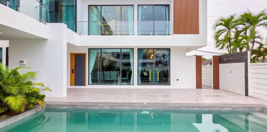 Haus in Pattaya, Thailand 3 Schlafzimmer № 194531