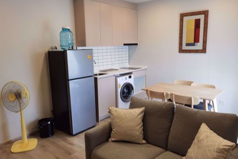 Condo à Chatuchak, Bangkok, Thaïlande, 2 chambres  № 69563 - photo 2