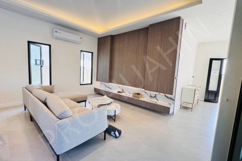 Chalet de 3 dormitorios en Hua Hin, Tailandia № 194782 - foto 13