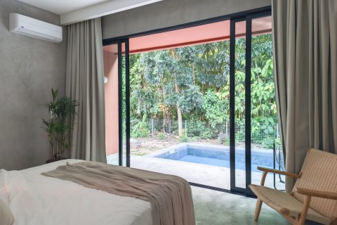Chalet de 3 dormitorios en Surat Thani, Tailandia № 164115 - foto 13