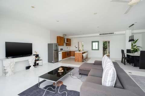 Apartamento de 3 dormitorios en Ko Samui, Tailandia № 164112 - foto 7