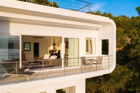 Apartamento de 3 dormitorios en Ko Samui, Tailandia № 164112 - foto 27