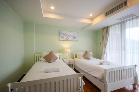 Condominio de 2 dormitorios en Hua Hin, Tailandia № 168508 - foto 15