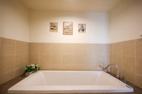 Condominio de 2 dormitorios en Hua Hin, Tailandia № 168508 - foto 14