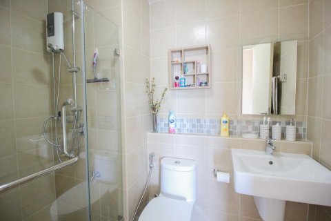 Condominio de 2 dormitorios en Hua Hin, Tailandia № 168505 - foto 17