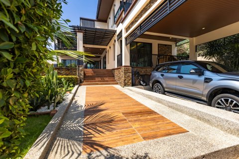 Villa in Hua Hin, Thailand 5 Schlafzimmer № 168509 - Foto 7
