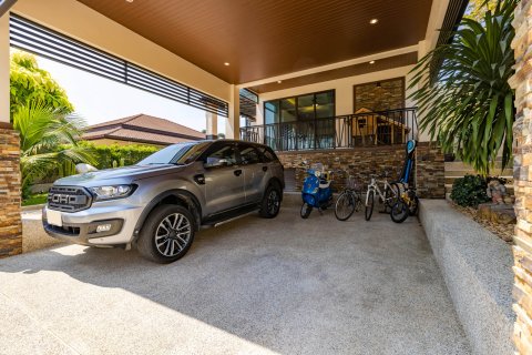 Villa in Hua Hin, Thailand 5 Schlafzimmer № 168509 - Foto 6