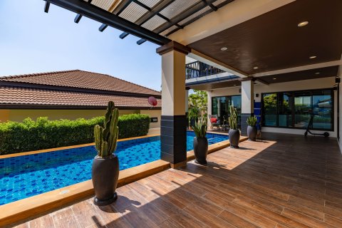 Villa in Hua Hin, Thailand 5 Schlafzimmer № 168509 - Foto 18