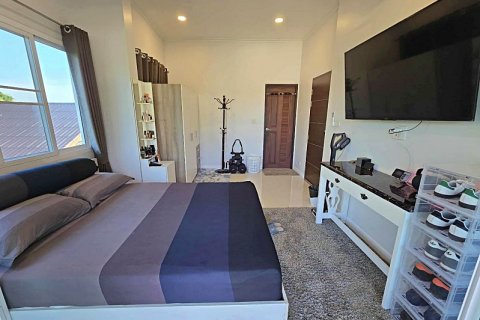 Chalet de 4 dormitorios en Hua Hin, Tailandia № 168507 - foto 24