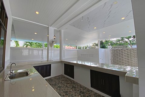 Casa de 3 dormitorios en Hua Hin, Tailandia № 168104 - foto 6