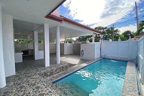 Casa de 3 dormitorios en Hua Hin, Tailandia № 168104 - foto 4