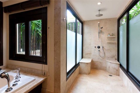 Chalet de 6 dormitorios en Naithon Beach, Tailandia № 134043 - foto 20