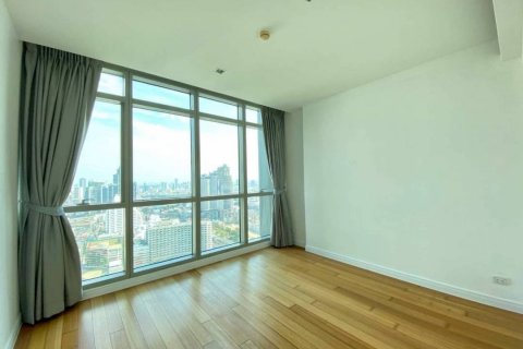 Condominio de 3 dormitorios en Khlong San, Bangkok, Tailandia № 134039 - foto 5
