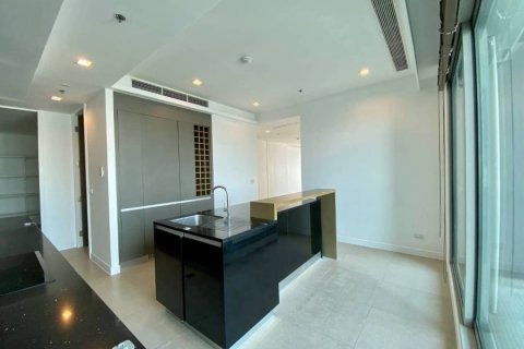 Condominio de 3 dormitorios en Khlong San, Bangkok, Tailandia № 134039 - foto 12