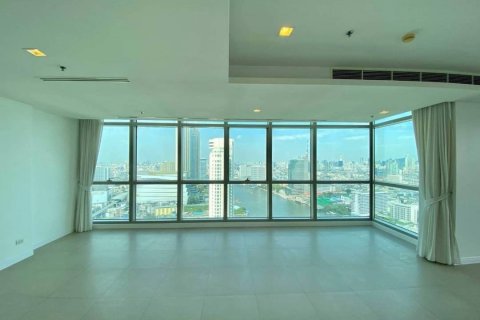 Condominio de 3 dormitorios en Khlong San, Bangkok, Tailandia № 134039 - foto 2