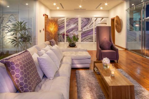 Chalet de 4 dormitorios en Kamala, Tailandia № 134044 - foto 12