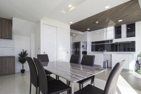 Condominio de 3 dormitorios en Sattahip, Tailandia № 62572 - foto 2