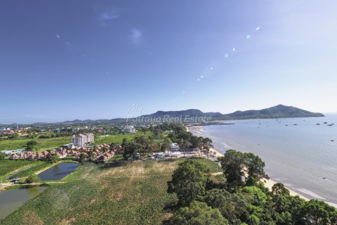 Condominio de 3 dormitorios en Sattahip, Tailandia № 62572 - foto 12