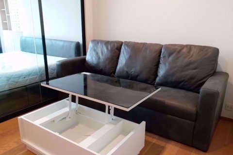 Condo à Bang Rak, Bangkok, Thaïlande, 1 chambre  № 47498