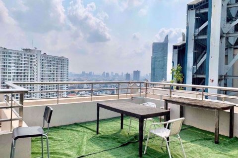 Dúplex de 3 dormitorios en Khlong San, Bangkok, Tailandia № 47495 - foto 12