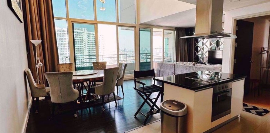 Dúplex de 3 dormitorios en Khlong San, Bangkok, Tailandia № 47495