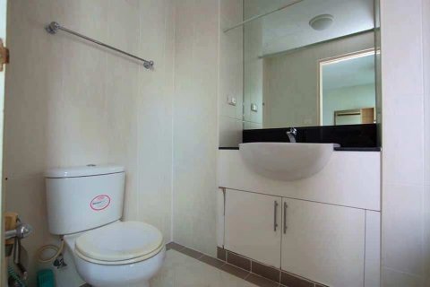 Condominio de 2 dormitorios en Bangkok, Tailandia № 66747 - foto 8