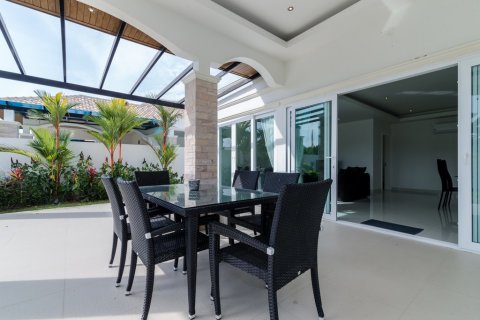 Casa de 3 dormitorios en Hua Hin, Tailandia № 66750 - foto 8