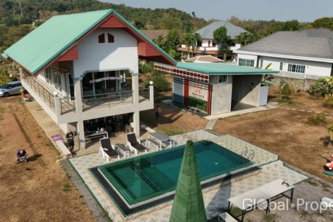 Casa de 3 dormitorios en Pattaya, Tailandia № 134425 - foto 4