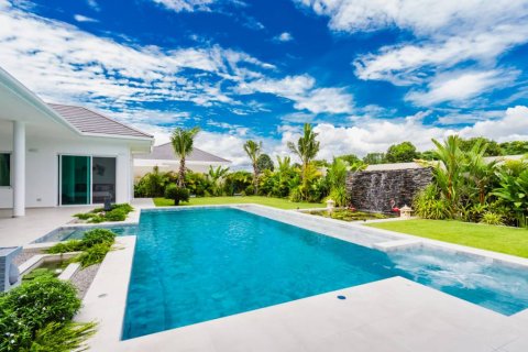 Chalet de 3 dormitorios en Hua Hin, Tailandia № 134518 - foto 4