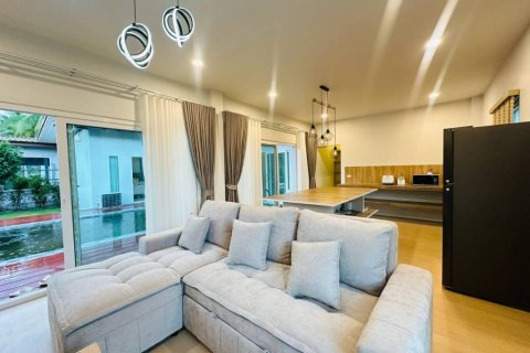 Chalet de 3 dormitorios en Surat Thani, Tailandia № 134522 - foto 9
