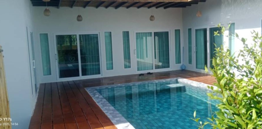 Chalet de 3 dormitorios en Surat Thani, Tailandia № 134522
