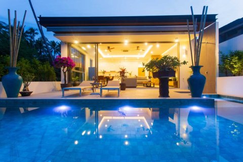 Chalet de 3 dormitorios en Ko Samui, Tailandia № 166299 - foto 16